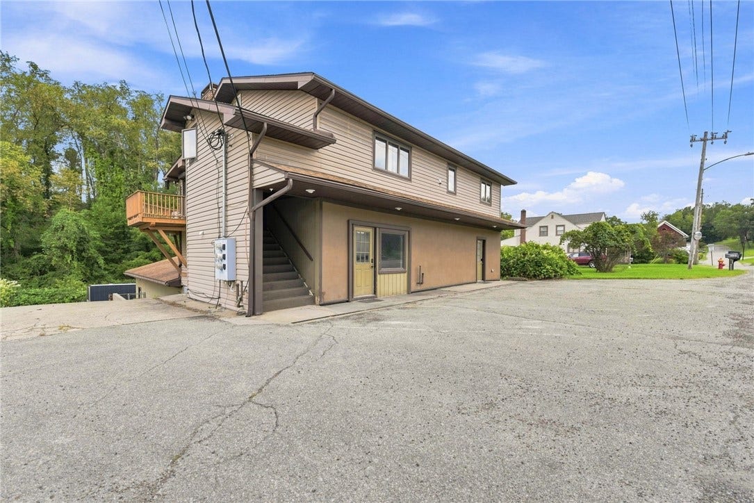 348 Wendel, Irwin, PA 15642