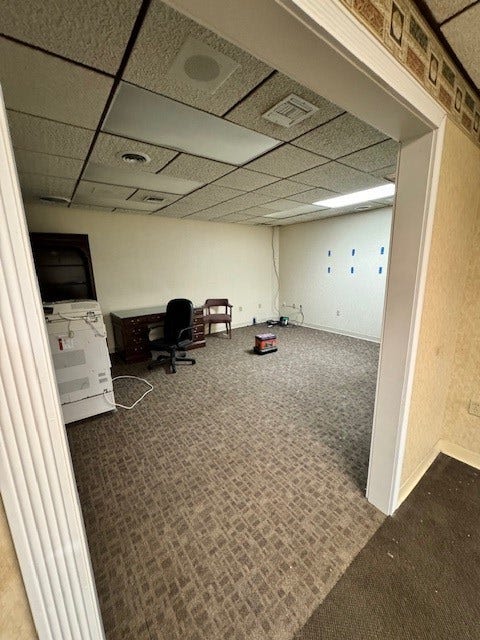 1829 University Dr, Dunbar, PA 15431