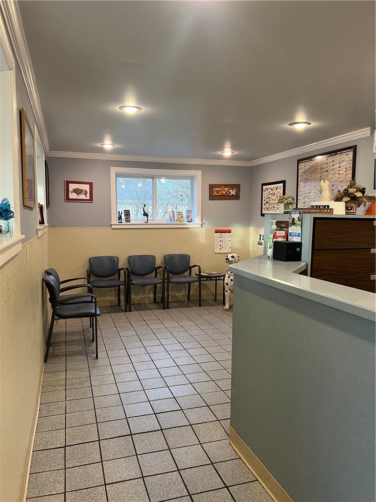 129 S Buhl Farm Drive, Hermitage, PA 16148