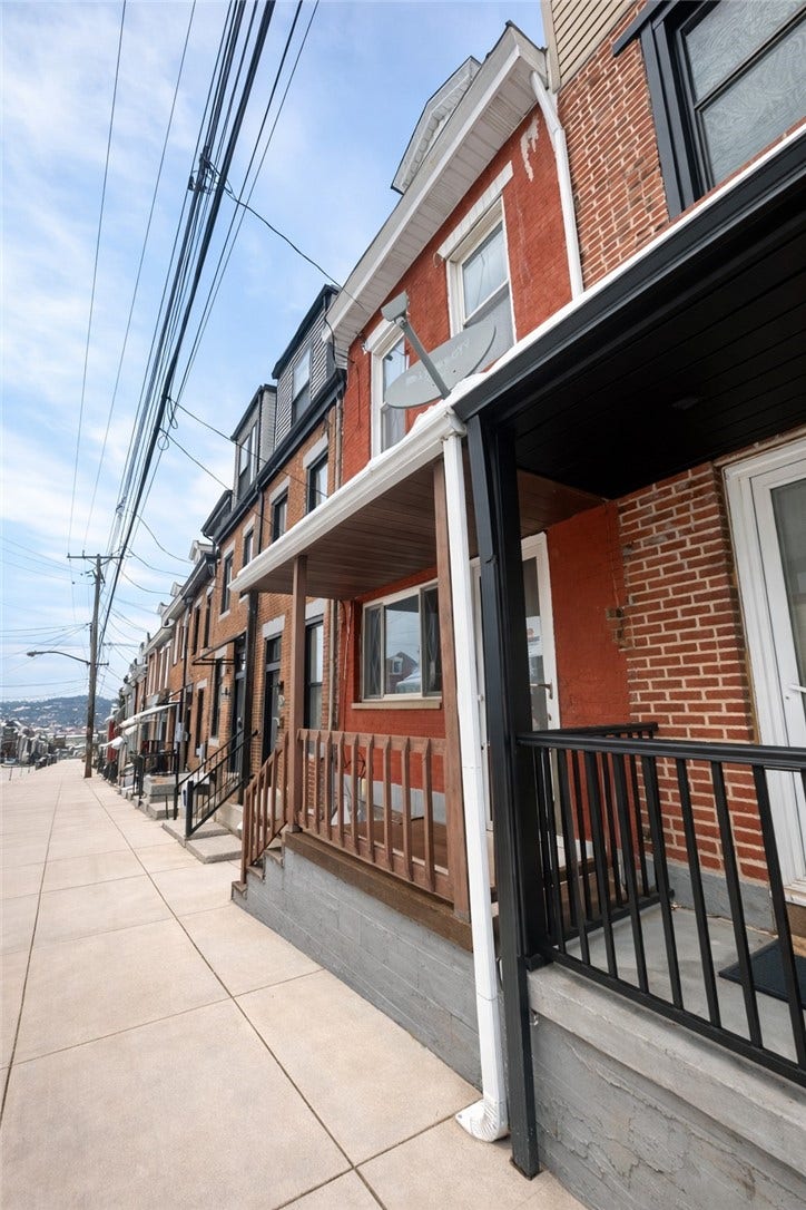 343 46th St, Lawrenceville, PA 15201 343 46th St, Lawrenceville, PA 15201