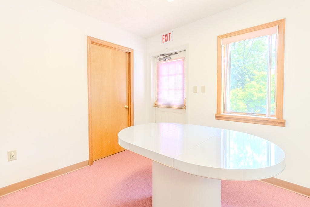 1027 W Main St, Mount Pleasant, PA 15666