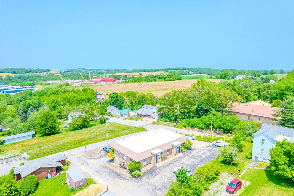 1027 W Main St, Mount Pleasant, PA 15666