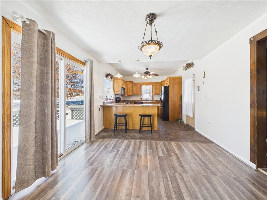 4 Malone Ridge Rd, Washington, PA 15301