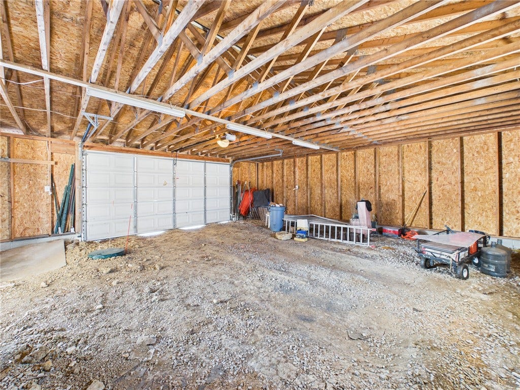 4 Malone Ridge Rd, Washington, PA 15301