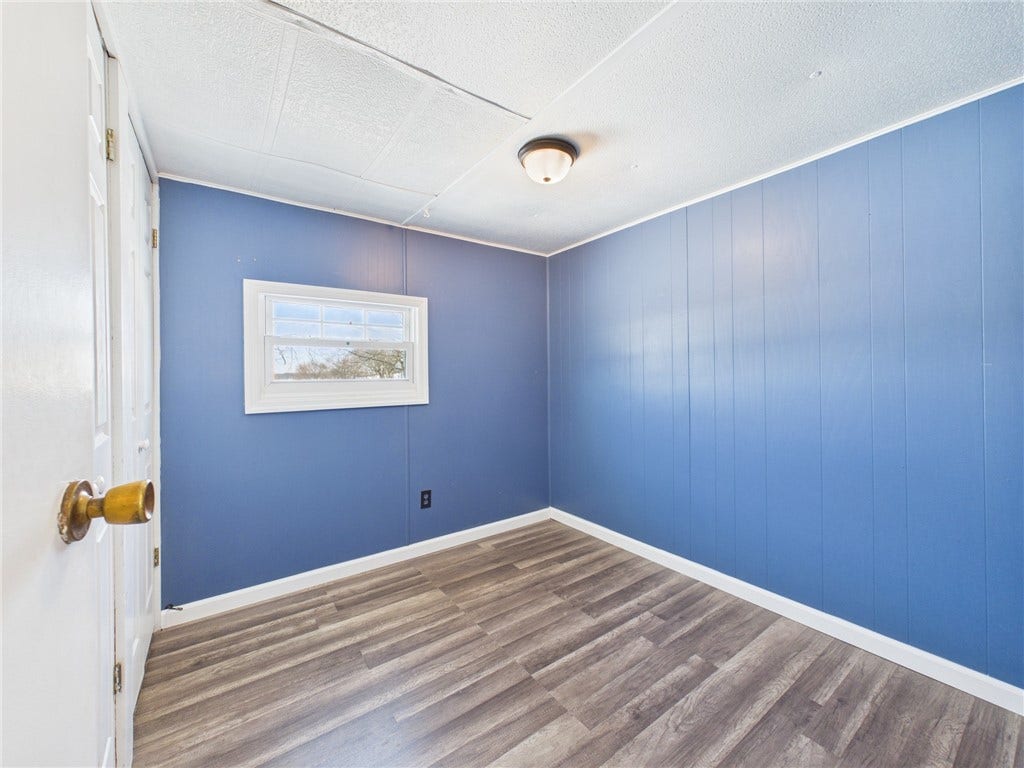 4 Malone Ridge Rd, Washington, PA 15301