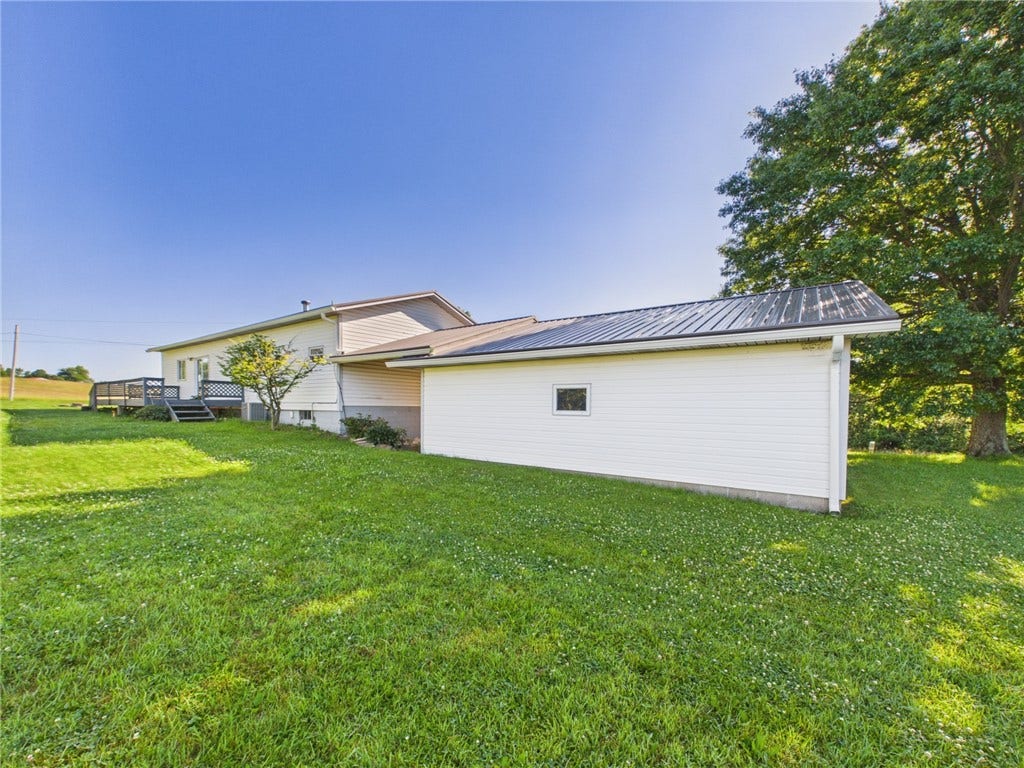 4 Malone Ridge Rd, Washington, PA 15301