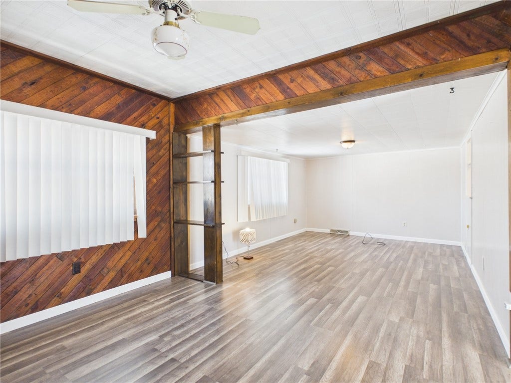 4 Malone Ridge Rd, Washington, PA 15301