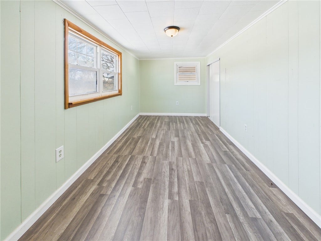 4 Malone Ridge Rd, Washington, PA 15301