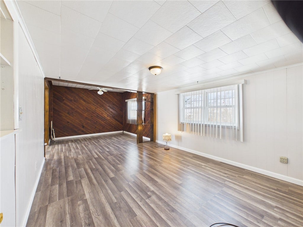 4 Malone Ridge Rd, Washington, PA 15301