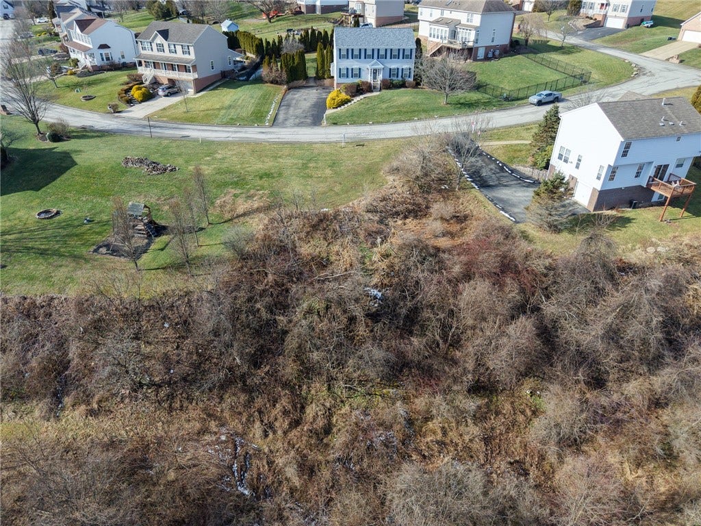 0 Gaelic Dr, Greensburg, PA 15601