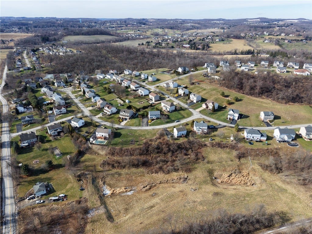 0 Gaelic Dr, Greensburg, PA 15601