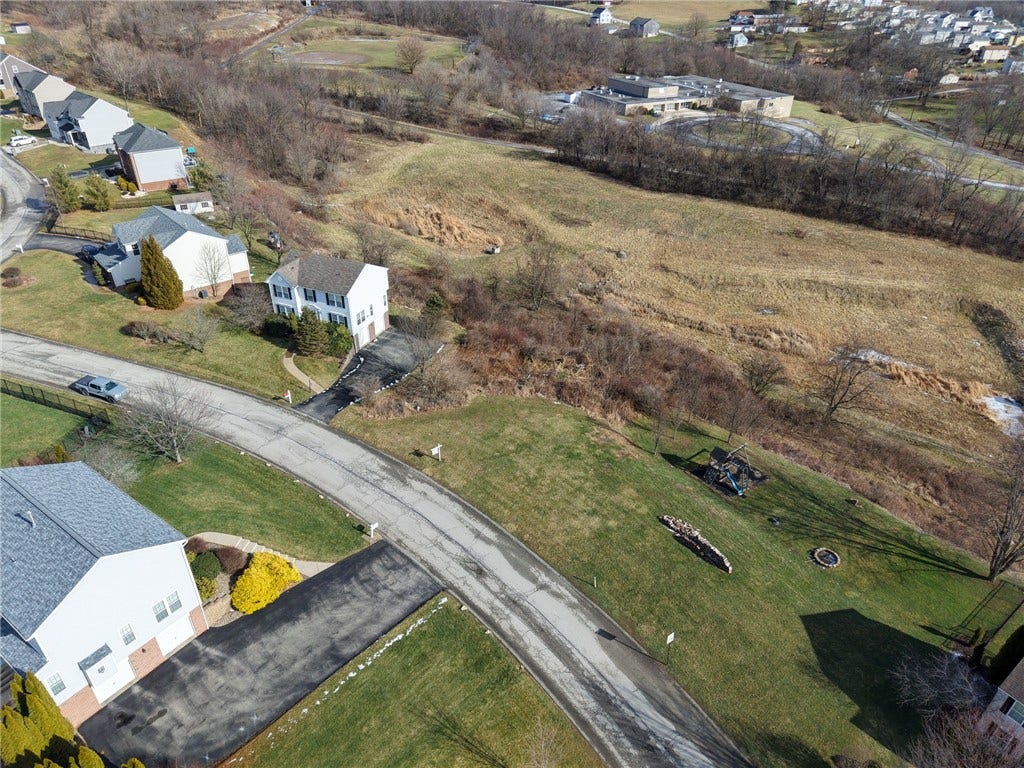 0 Gaelic Dr, Greensburg, PA 15601