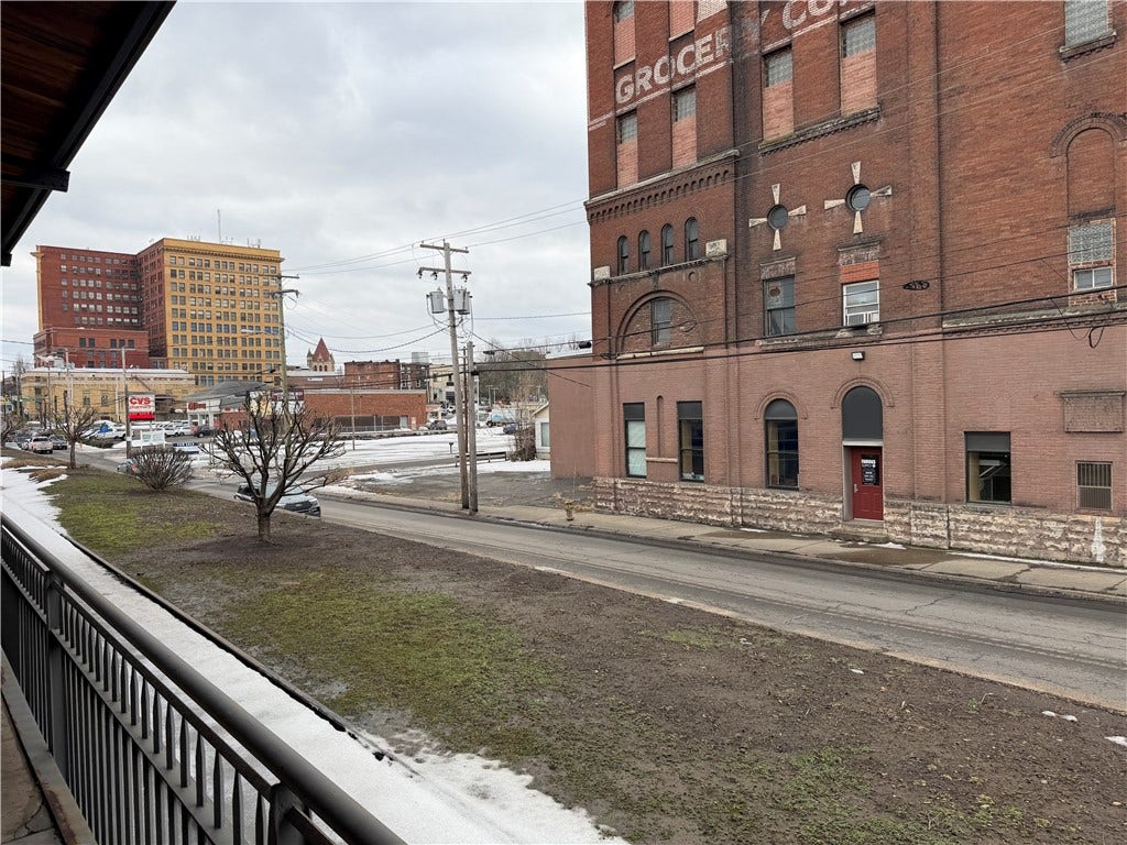 90 Pittsburgh Street, Uniontown, PA 15401