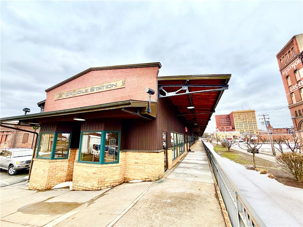90 Pittsburgh Street, Uniontown, PA 15401