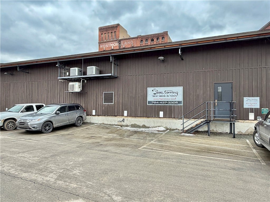 90 Pittsburgh Street, Uniontown, PA 15401