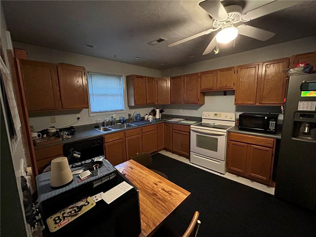 583 Mcclellandtown Rd, Uniontown, PA 15401