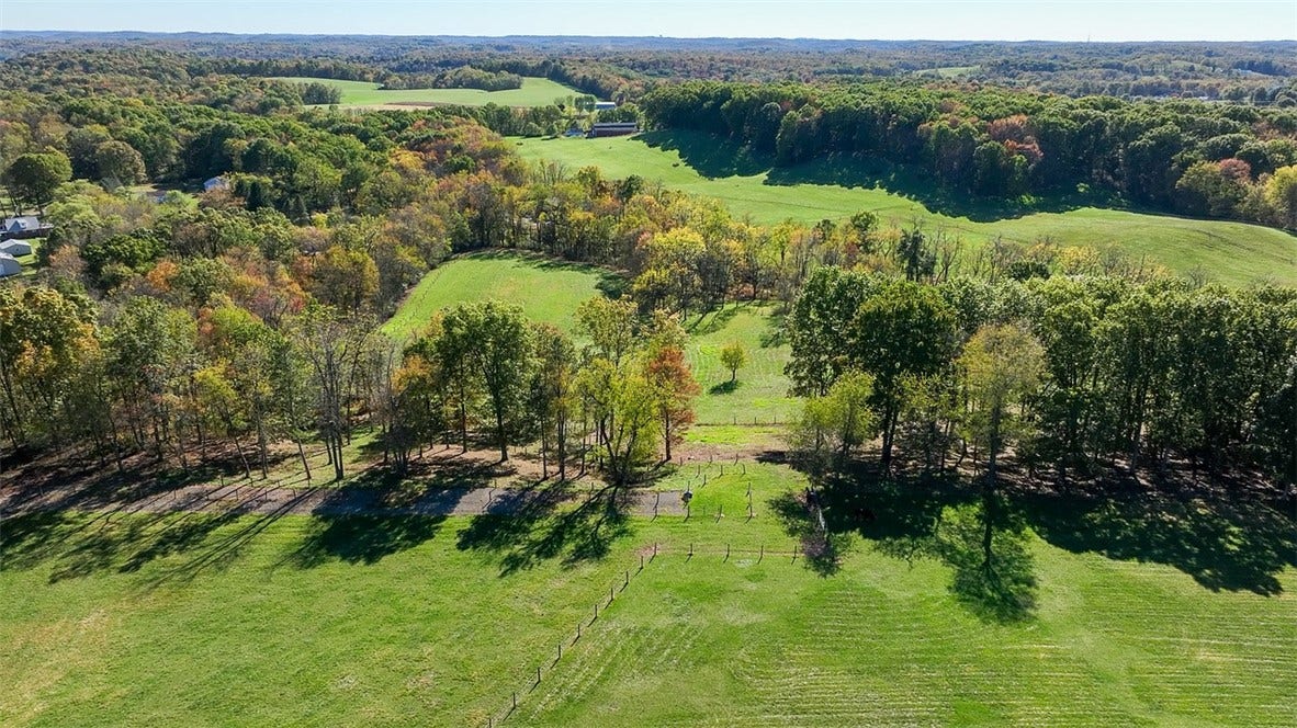 166 McKay Rd, Saxonburg, PA 16056