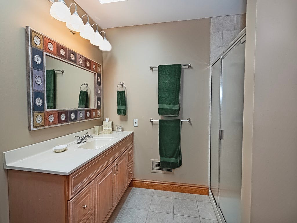 166 McKay Rd, Saxonburg, PA 16056