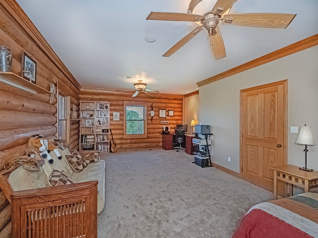 166 McKay Rd, Saxonburg, PA 16056