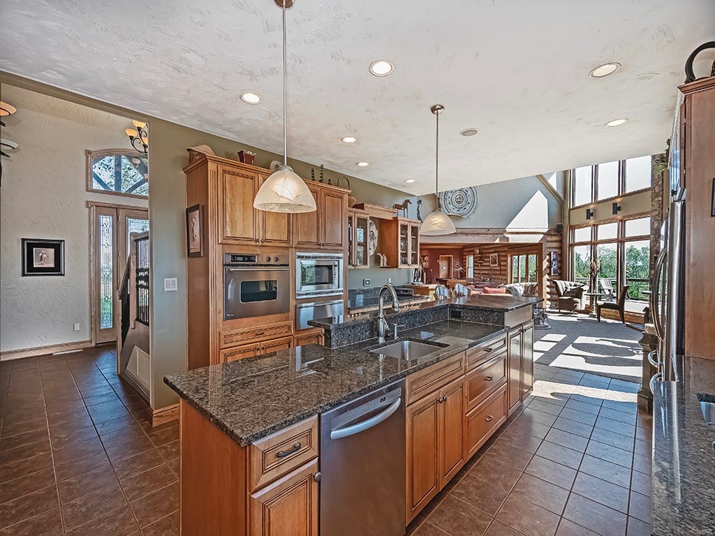166 McKay Rd, Saxonburg, PA 16056