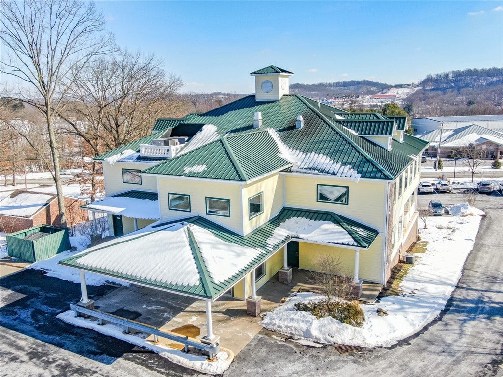 518 Myoma Rd, Mars, PA 16046