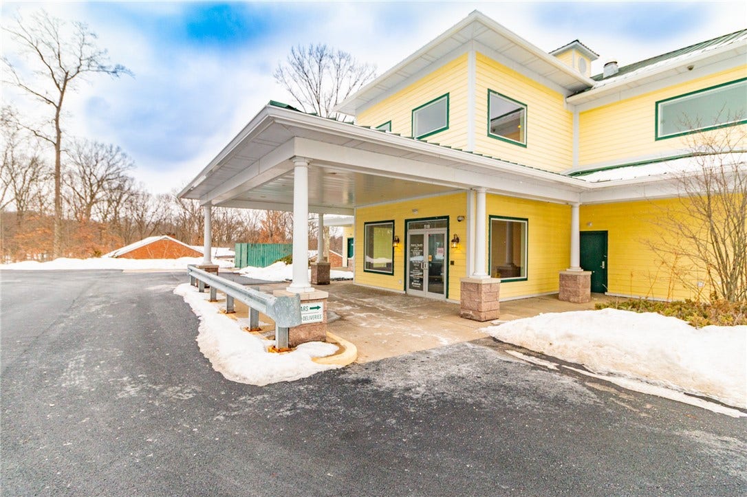 518 Myoma Rd, Mars, PA 16046
