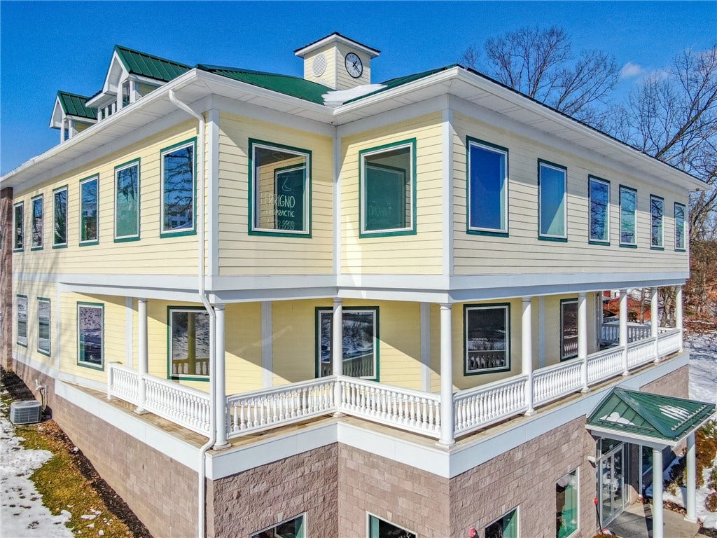 518 Myoma Rd, Mars, PA 16046