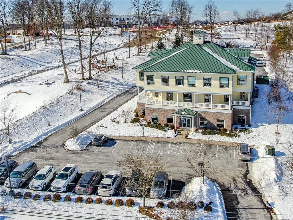 518 Myoma Rd, Mars, PA 16046