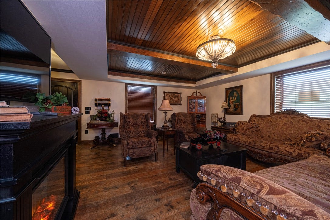 6331 State Route 88, Finleyville, PA 15332