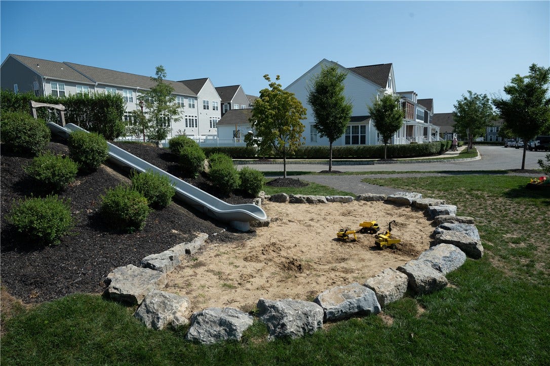 220 Oliver Wy, Cranberry Twp, PA 16066