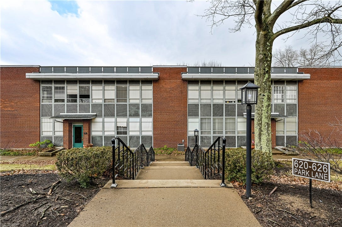624 PARK LANE, #D, Greensburg, PA 15601