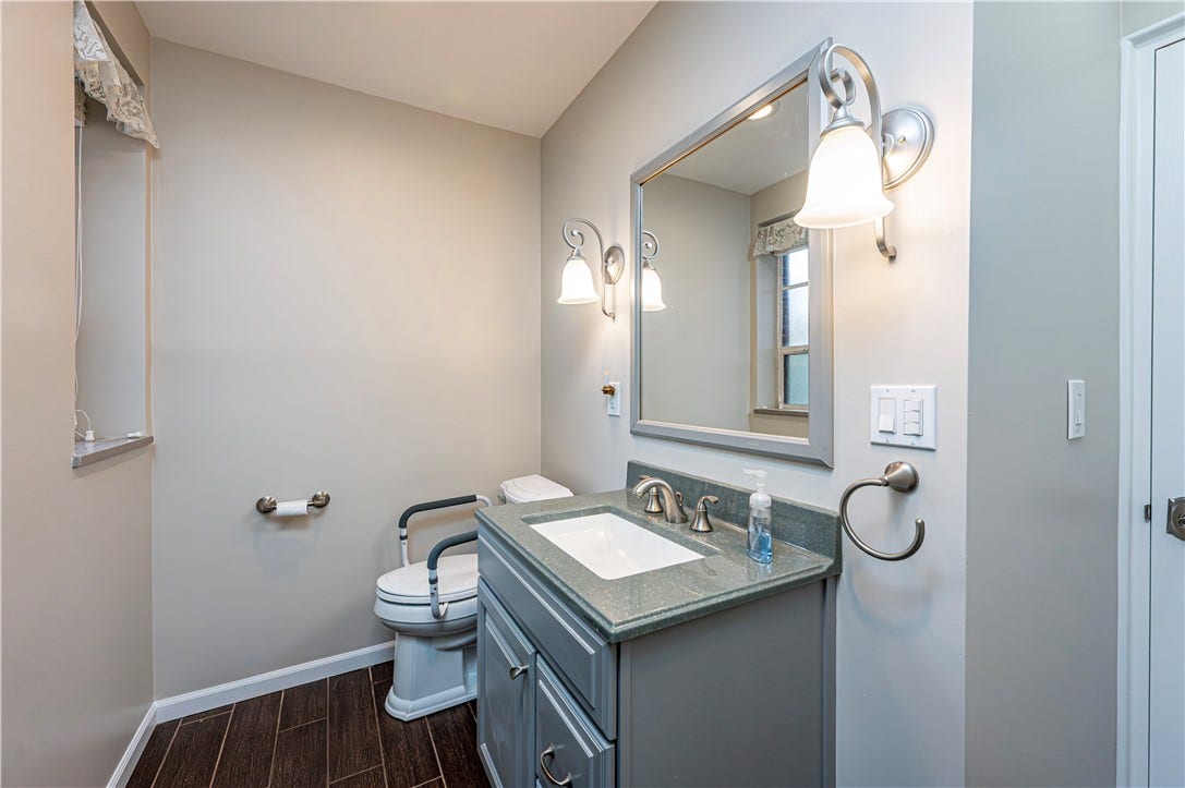 624 PARK LANE, #D, Greensburg, PA 15601