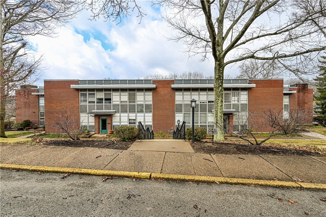 624 PARK LANE, #D, Greensburg, PA 15601