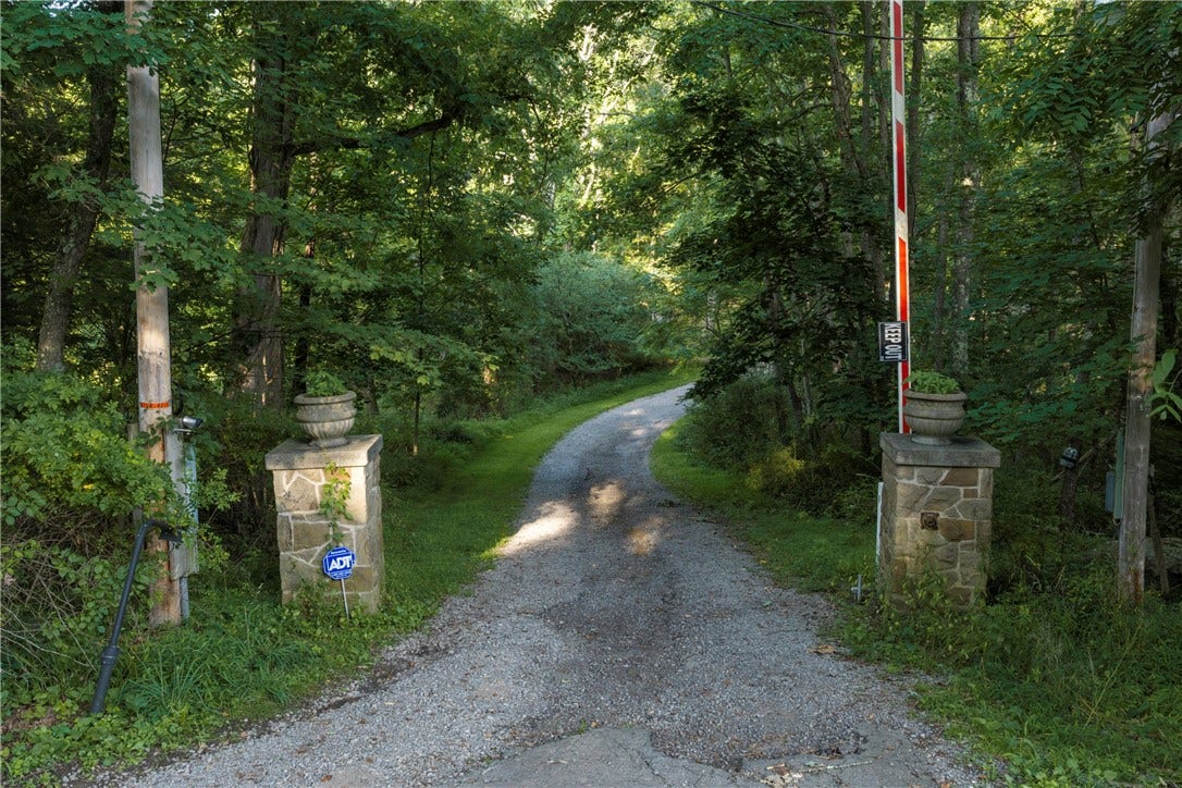 LOT Dutchtown Rd, Butler, PA 16002
