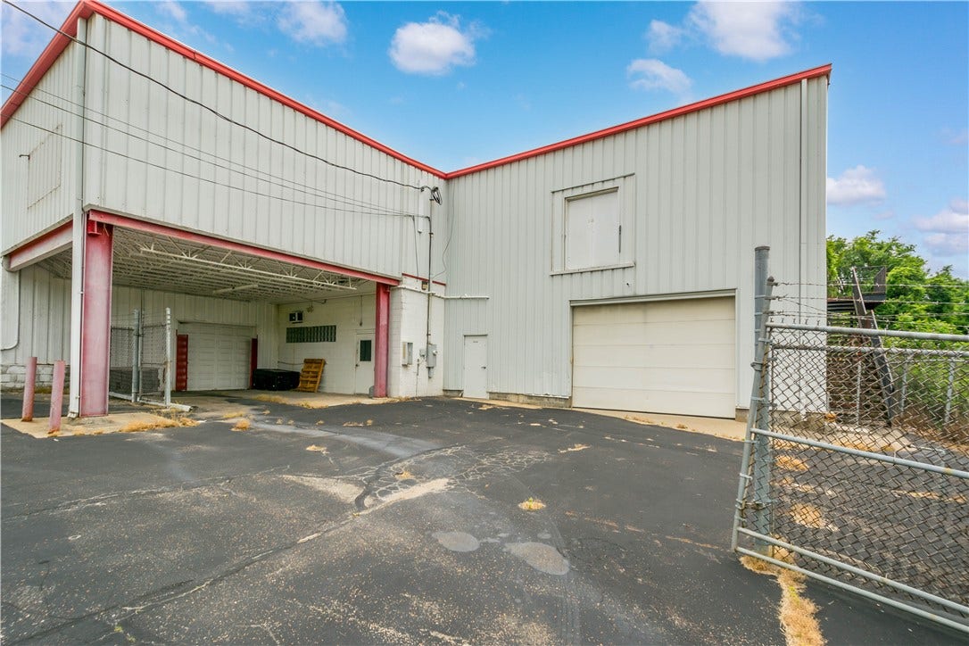 6027 National Pike, Brownsville, PA 15442