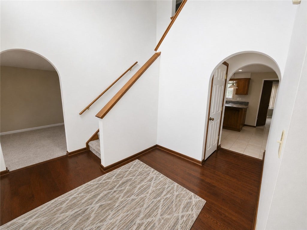 401 Lexington Dr, Greensburg, PA 15601