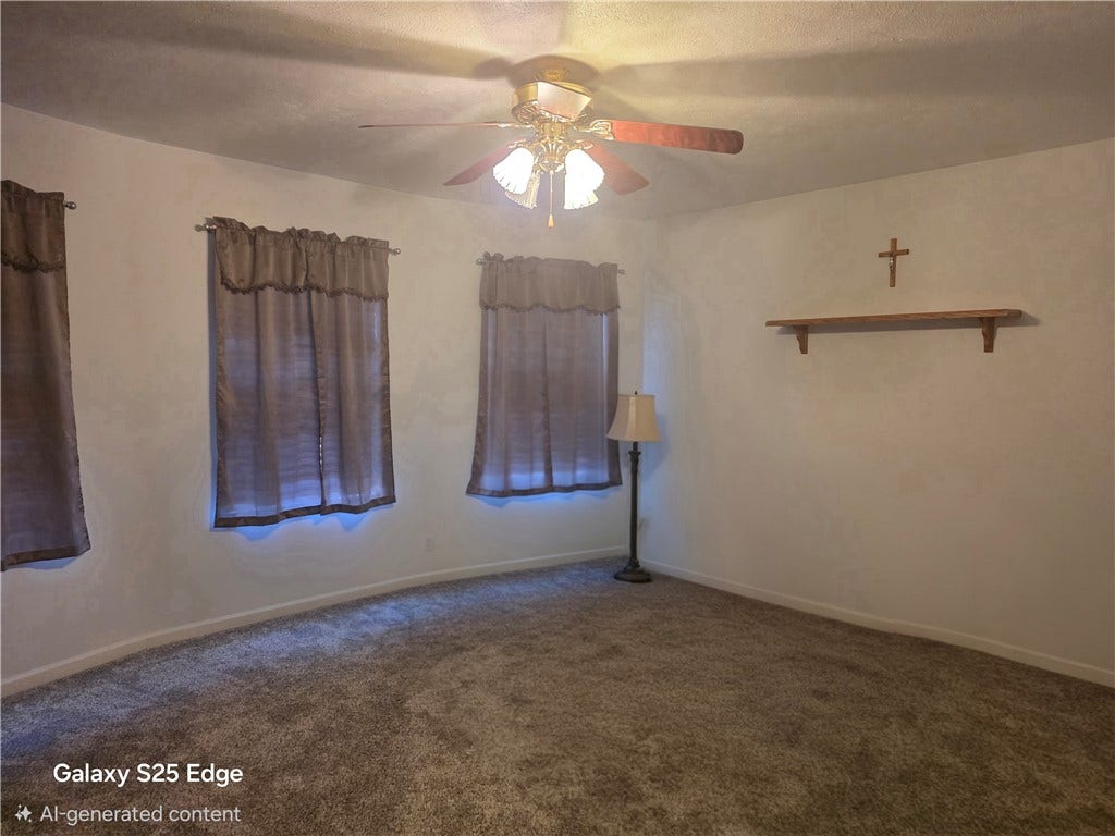 401 Lexington Dr, Greensburg, PA 15601