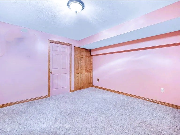 401 Lexington Dr, Greensburg, PA 15601
