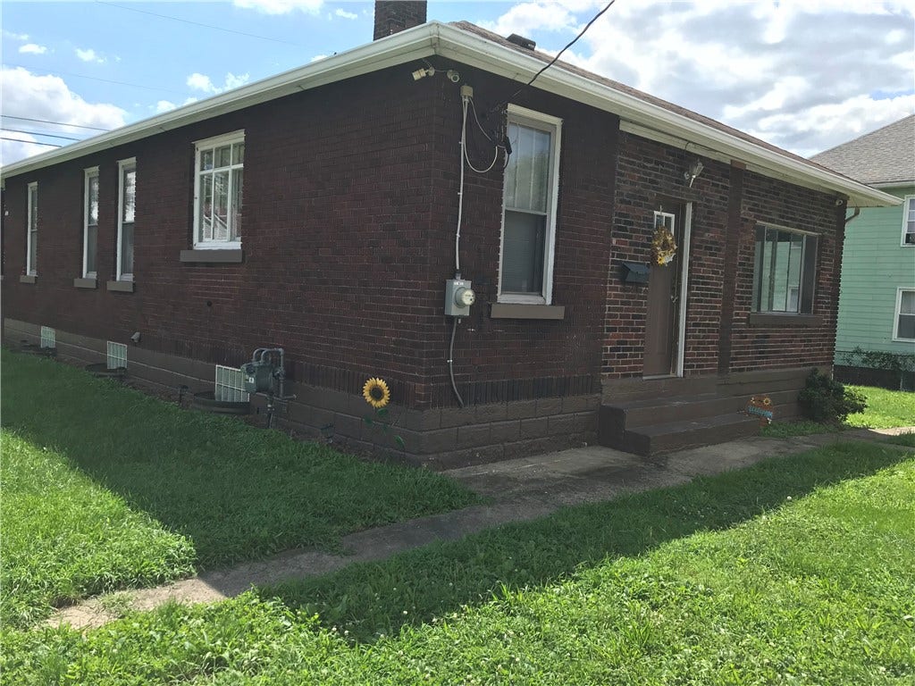1404 Aetna St, Connellsville, PA 15425