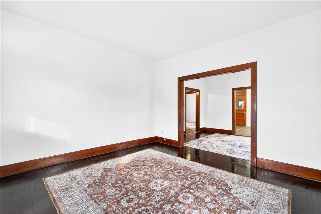1404 Aetna St, Connellsville, PA 15425