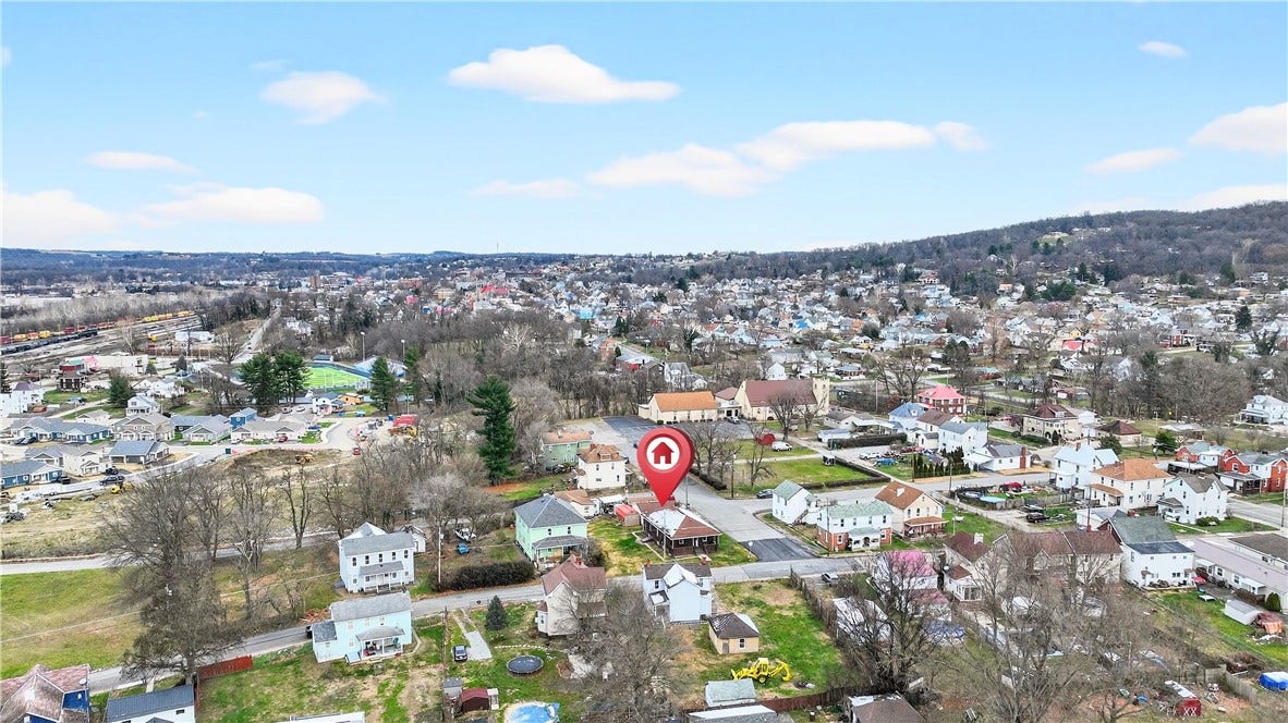 1404 Aetna St, Connellsville, PA 15425
