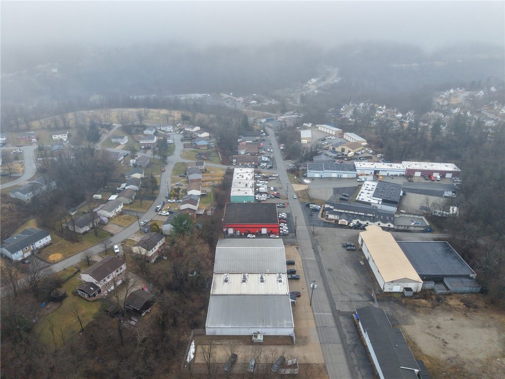 1080 3rd St, North Versailles, PA 15137