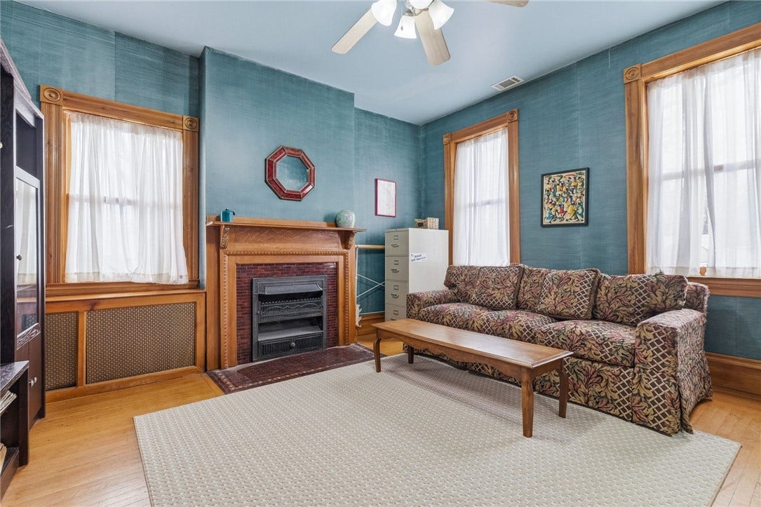 4916 Wallingford St, Pittsburgh, PA 15213