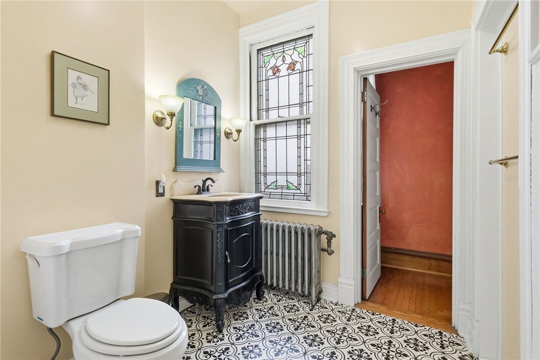 4916 Wallingford St, Pittsburgh, PA 15213
