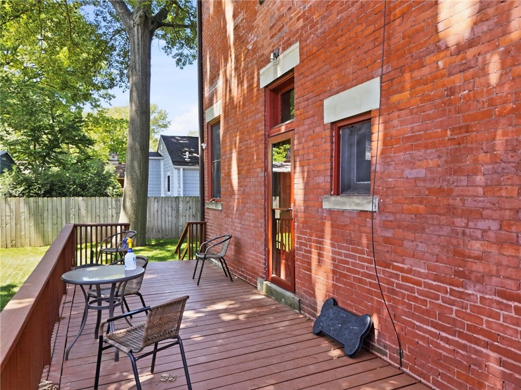 4916 Wallingford St, Pittsburgh, PA 15213