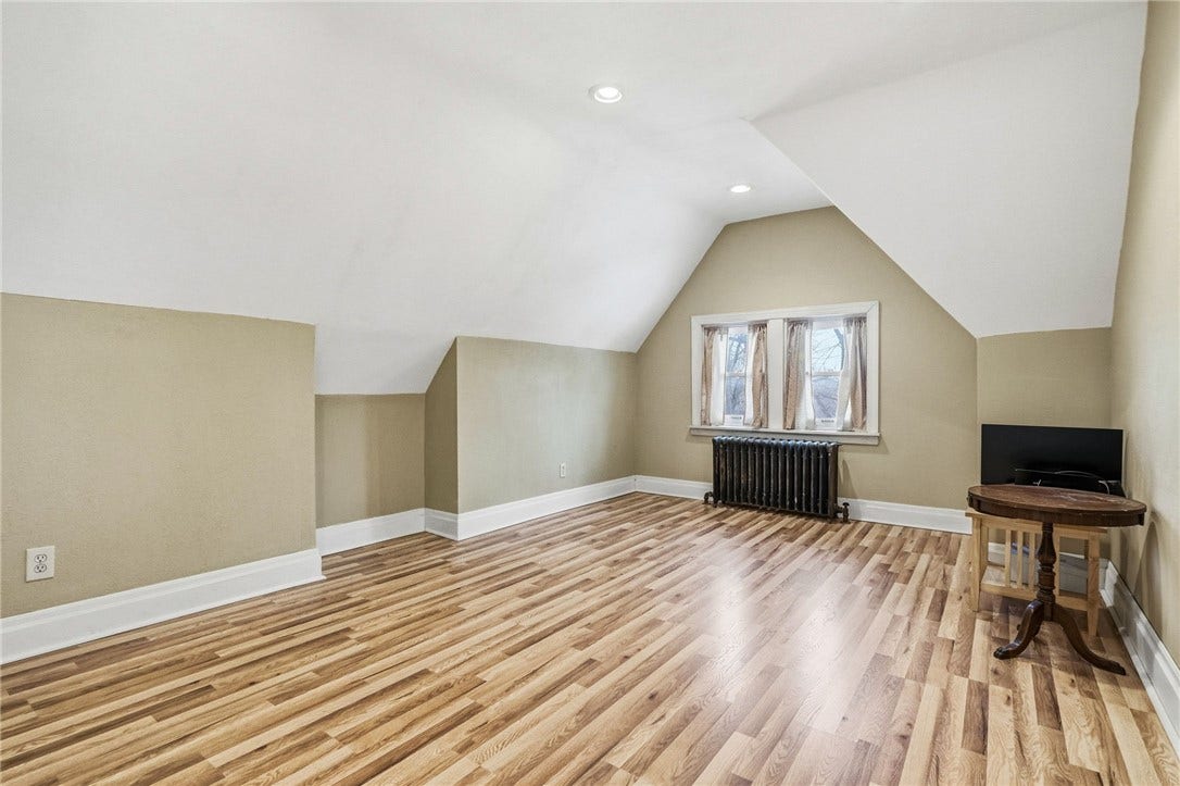 4916 Wallingford St, Pittsburgh, PA 15213