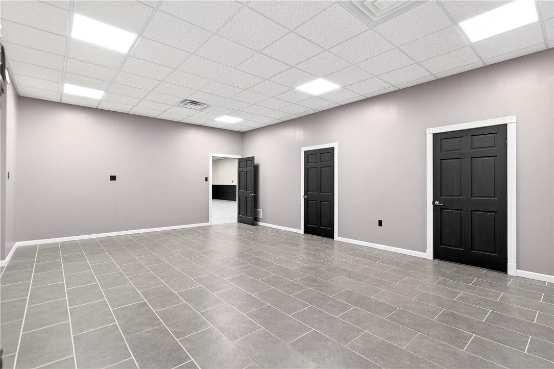 1204 Memorial Blvd, Connellsville, PA 15425