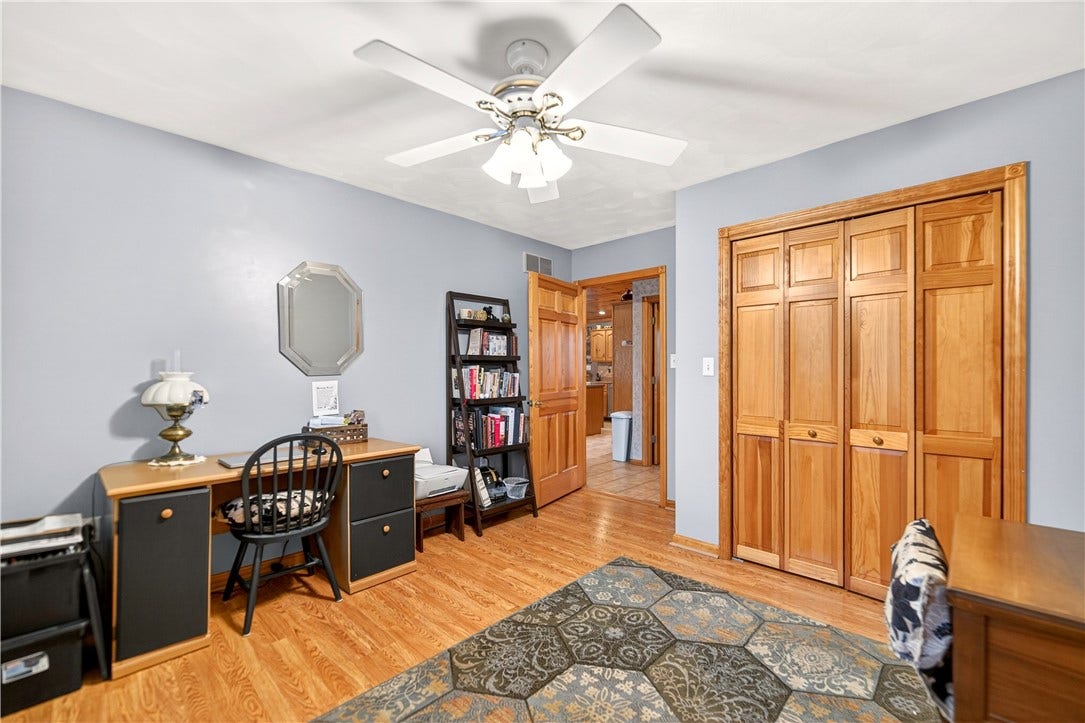 1204 Memorial Blvd, Connellsville, PA 15425