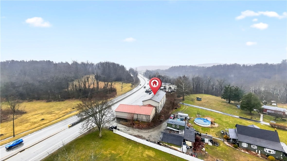 1204 Memorial Blvd, Connellsville, PA 15425