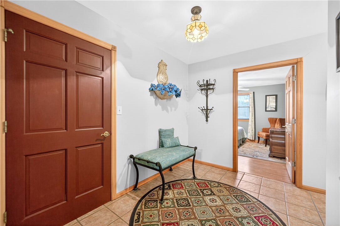 1204 Memorial Blvd, Connellsville, PA 15425